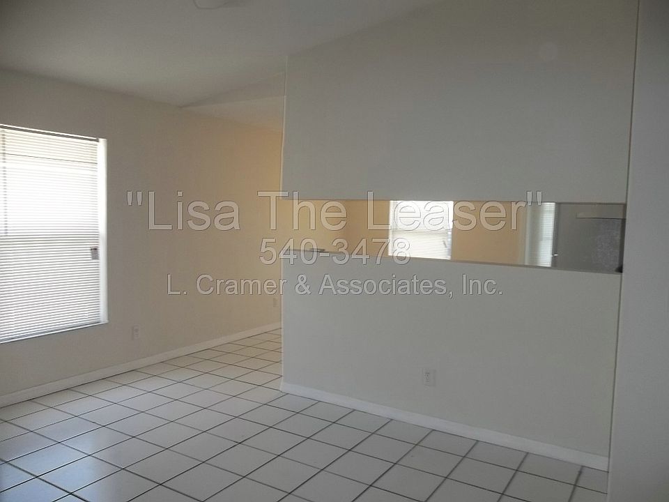 2nd image of 3518 Dora St
