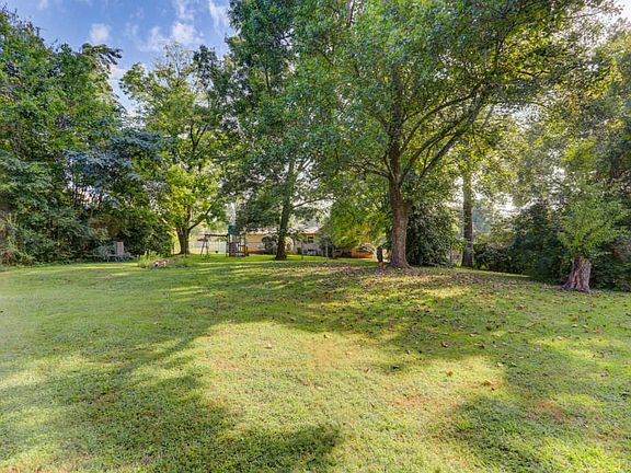 2nd image of 7348 Winchester Dr