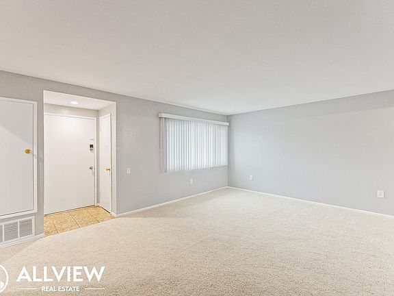 4th image of 16781 Bardon Ln