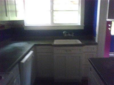 3rd image of 504 Sidney Ave