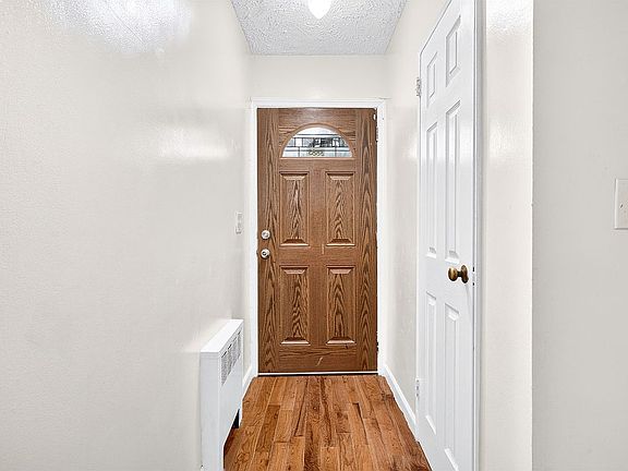 5th image of 3885 Paulding Ave