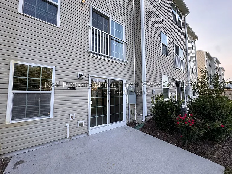 8604 Red Canyon Way — Photo 24