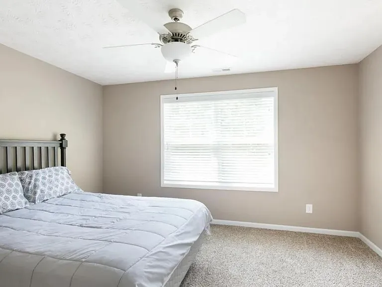 550 Townsend Rd — Photo 22