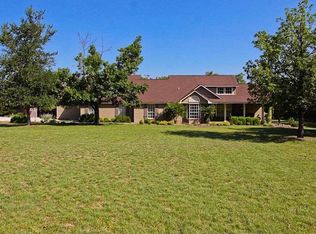 104 Lake Spur Dr, Boerne, TX 78006