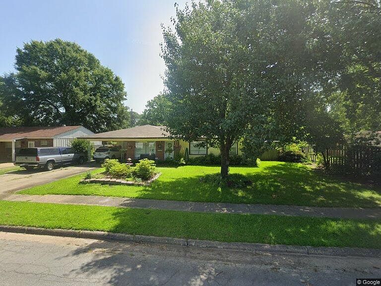 1st image of 1203 Berkshire Dr