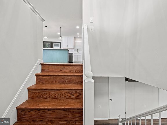 4th image of 1010 Big Baer Dr