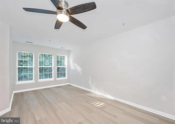 3534 Winthrop Ln — Photo 25