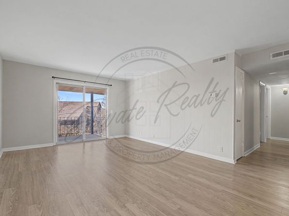 555 N Dupont Ave APT B38