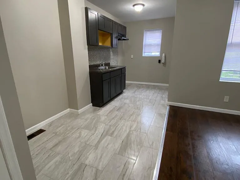 6517 Saybrook Ave — Photo 1