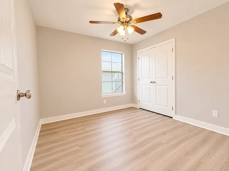 4157 Grassy Lake Dr — Photo 17