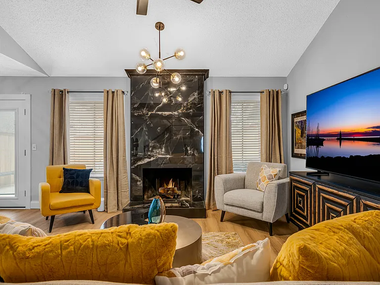 10126 Hefner Village Ter #10126 — Photo 3