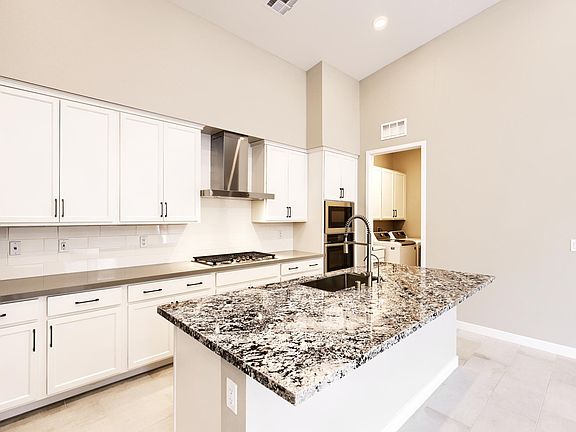 2nd image of 100 Southern Peach St