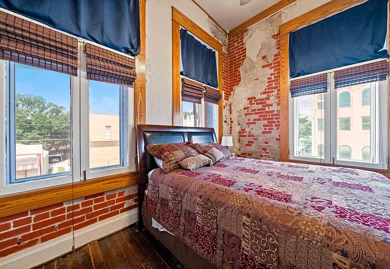 202 E San Antonio St #126 — Photo 4