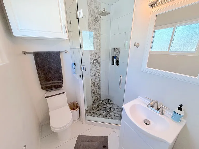 3200 California St NE — Photo 19