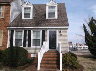 22 Capps Qtrs, Hampton, VA 23669