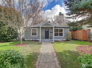 7940 17th Ave SW, Seattle, WA 98106