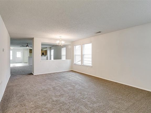 4th image of 5339 Maverick Dr
