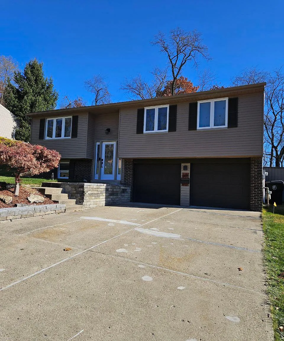 4 bed, 1433 sqft, $2,375 — Photo 2