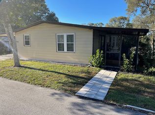 214 Oakleaf Cir, Deland, FL 32724