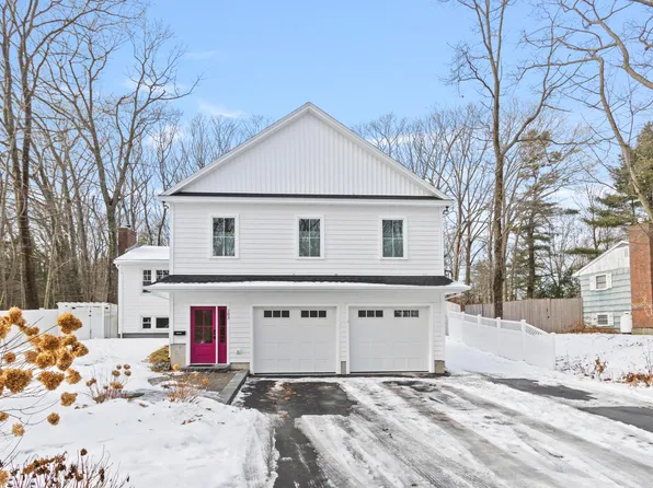 283 Spurwink Avenue, Cape Elizabeth, ME 04107