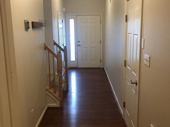 3rd image of 702 Leontyne Pl