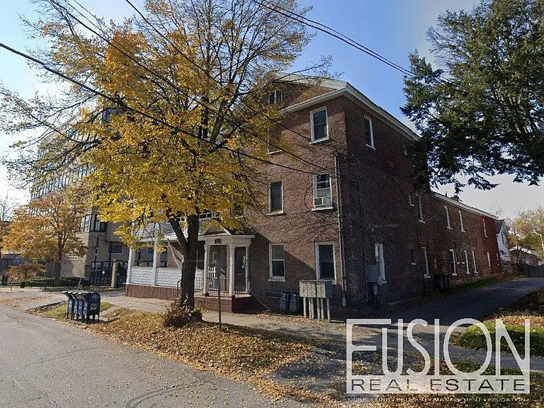 21-25 Elmwood Ave — Photo 1