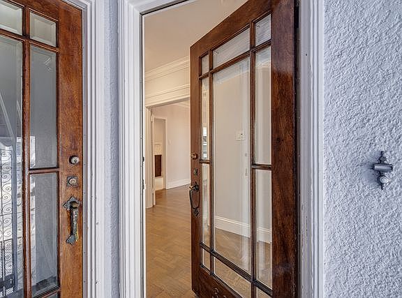 3rd image of 3325 Divisadero St #3325