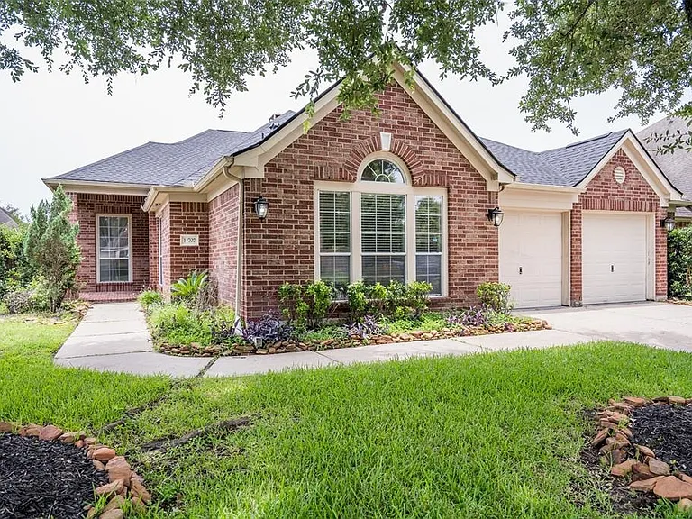 14707 Raven Hollow Ln — Photo 6