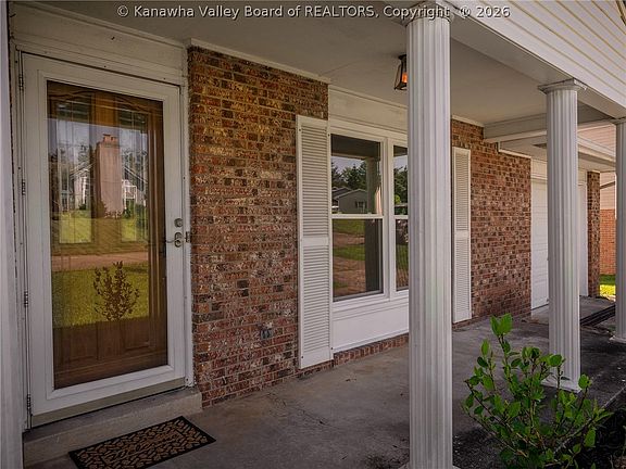 4th image of 137 Cambridge Dr