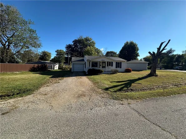 602 E Orlando Dr, Robinson, IL 62454