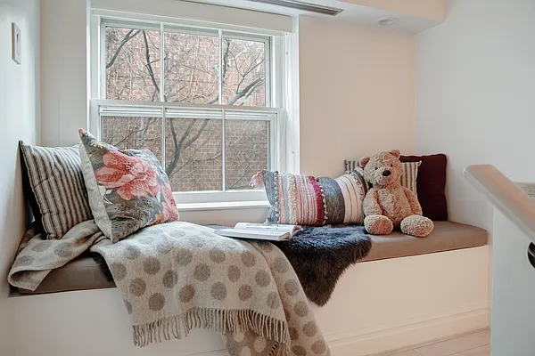 Sold by Compass | media 8