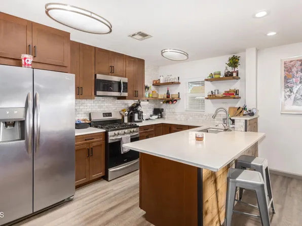 1031 E BROADMOR Drive, Tempe, AZ 85282