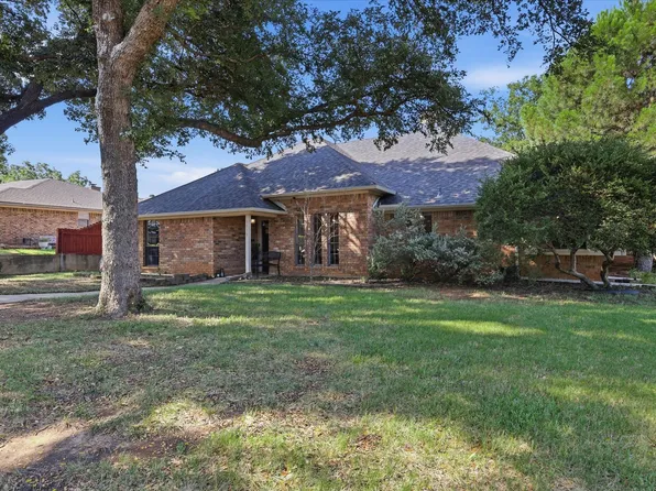 1614 Crested Butte Dr, Lewisville, TX 75077