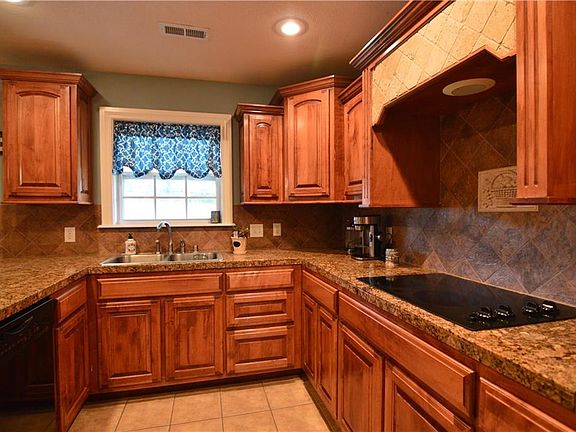 3rd image of 4403 W Collins Cir