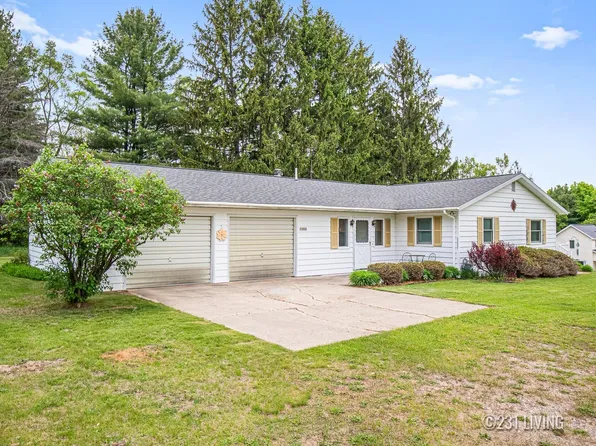 11888 Hickin Rd NW, Rapid City, MI 49676