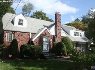 51 Lindbergh Blvd, Teaneck, NJ 07666