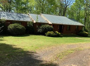 400 Aaron Mountain Rd, Castleton, VA 22716