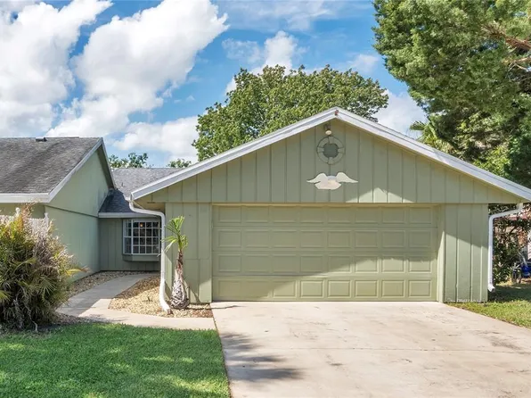 16 Eagle Ln, New Smyrna Beach, FL 32168