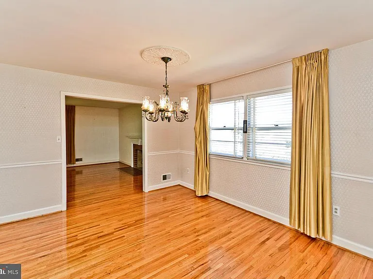 100 Mel Mara Dr — Photo 5