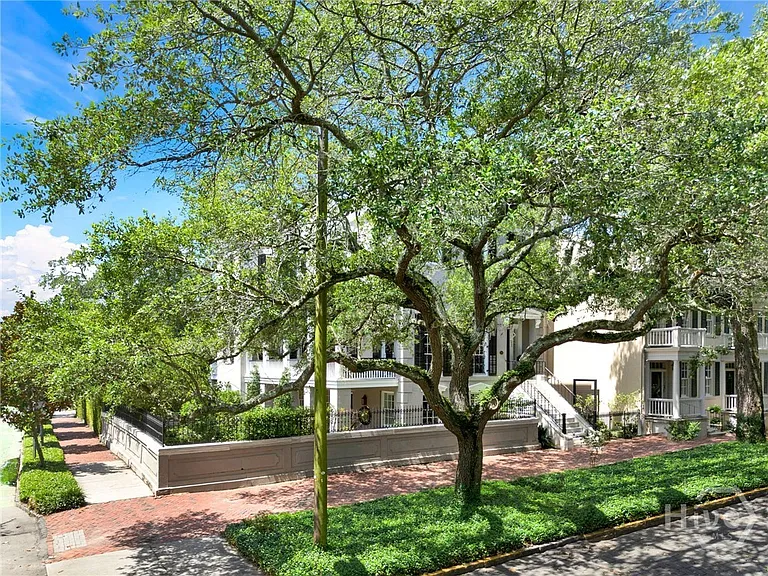 224 E Jones Ln #GARDEN — Photo 29