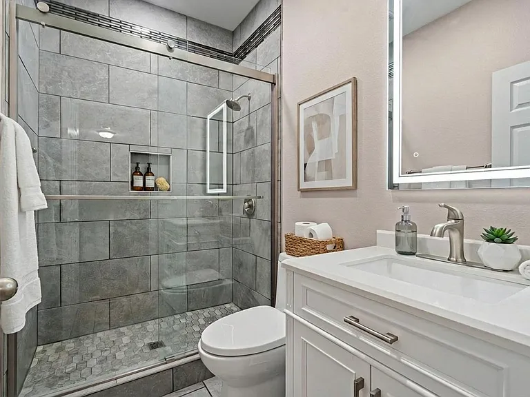 852 Silvercliff Way — Photo 71