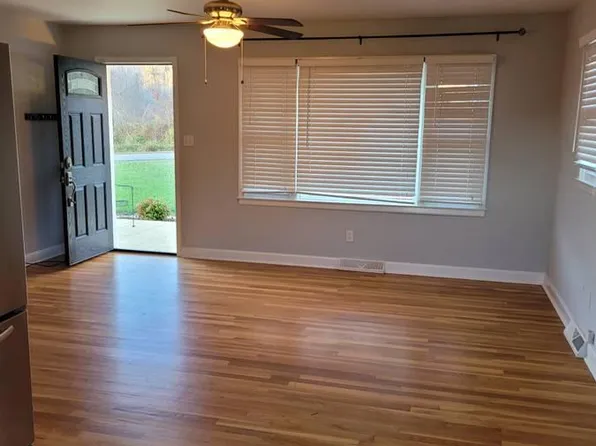 107 Dillingham Cir, Asheville, NC 28805