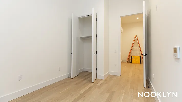 Rented by Nooklyn NYC LLC | media 52