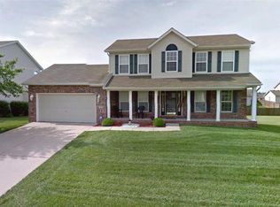 2726 Geneva Lake Dr, Shiloh, IL 62221