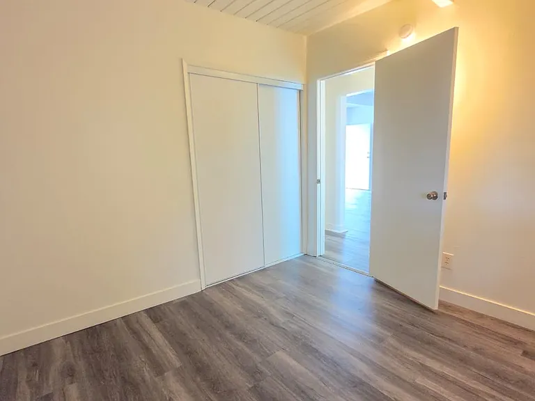 12003 Berendo Ave #5 — Photo 8