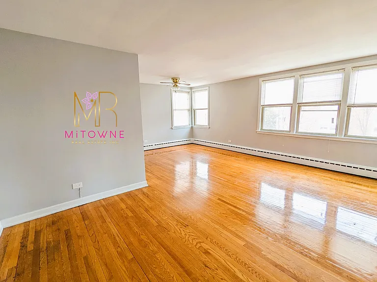 2400 W Farragut Ave #3A — Photo 6