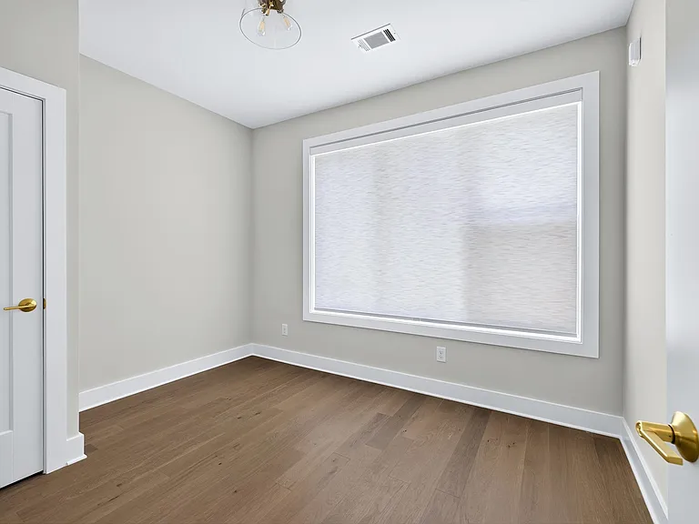 407 Chatham View Rd — Photo 42