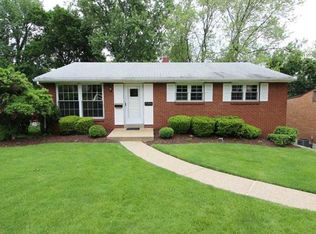 5399 Hacienda Dr, Pittsburgh, PA