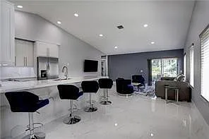 3 bed, 2.0 bath, 1533 sqft, $4,500 — Photo 4