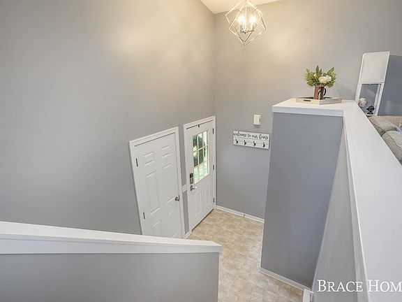 2nd image of 1335 Lamont Ave NW